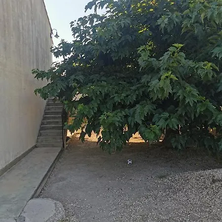 Villa Dans Le Sud Lunel  Exterior photo